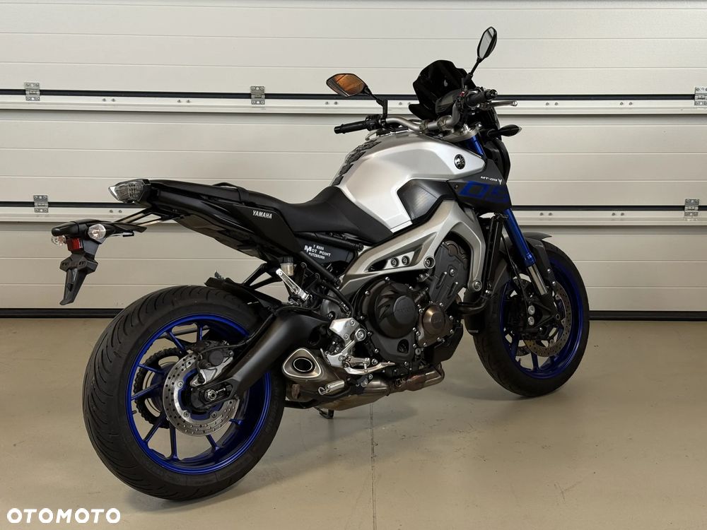Yamaha MT - 4