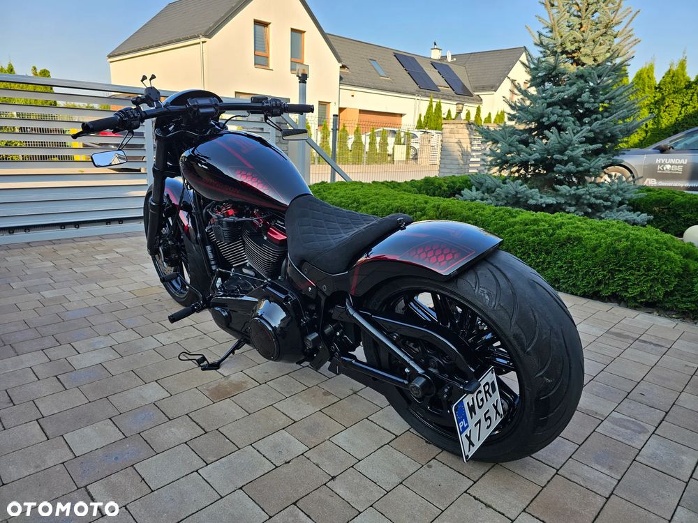 Harley-Davidson FXSB Breakout - 4