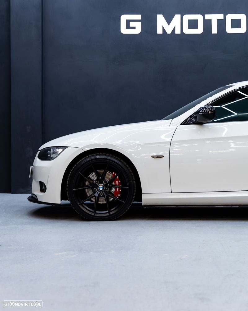 BMW 320 d Coupe Auto - 11