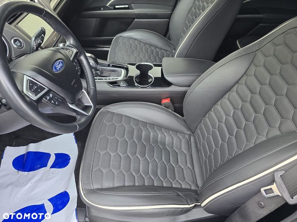 Ford Mondeo - 8