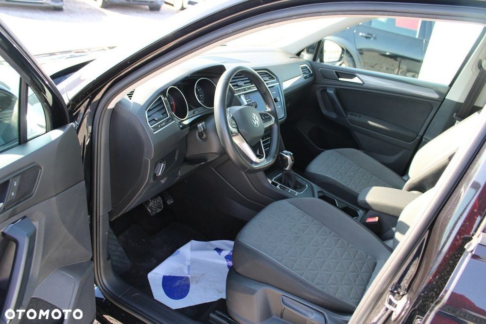 Volkswagen Tiguan - 15