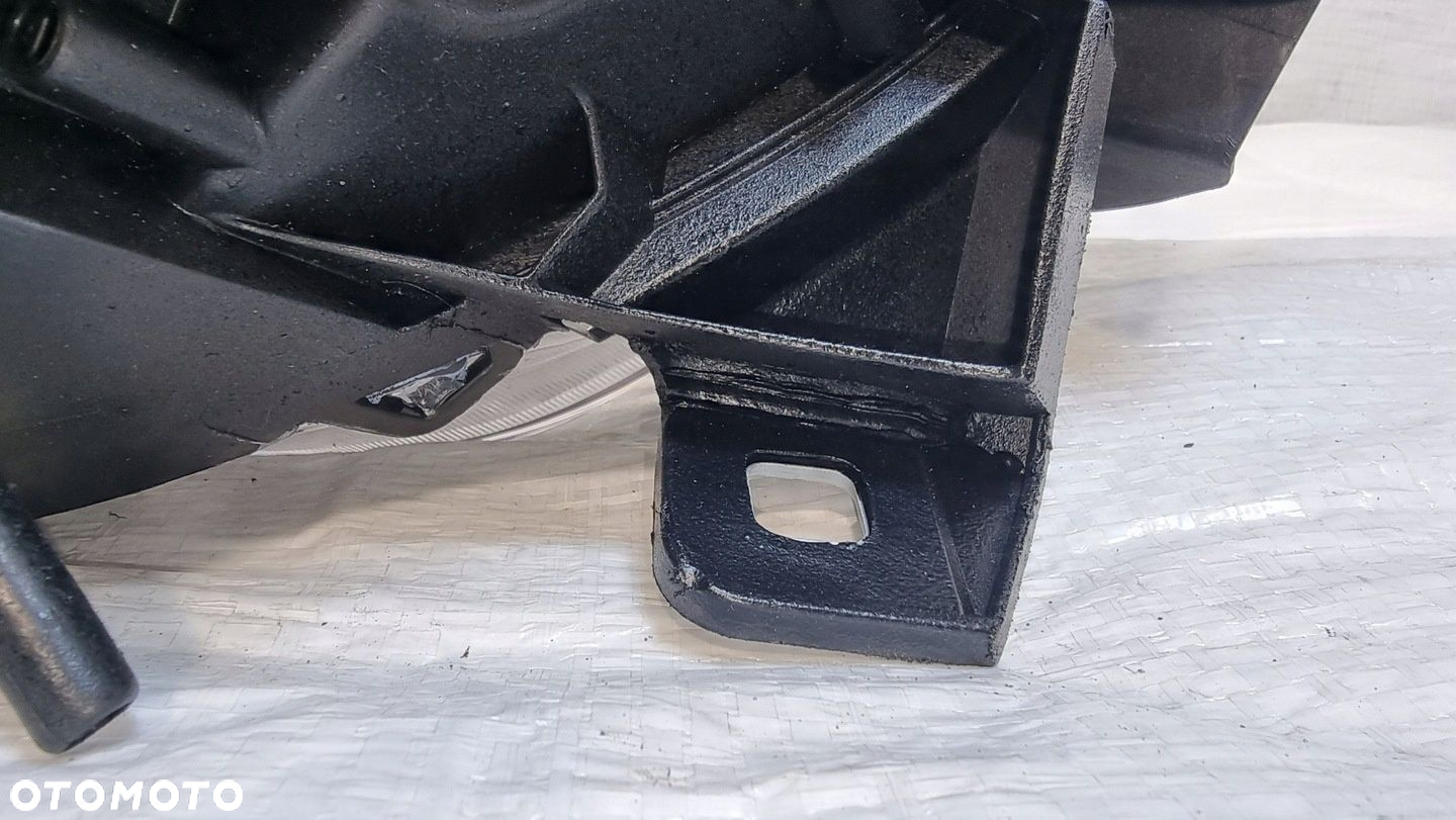 Opel Combo D lampa lewa przód 520868580E - 12