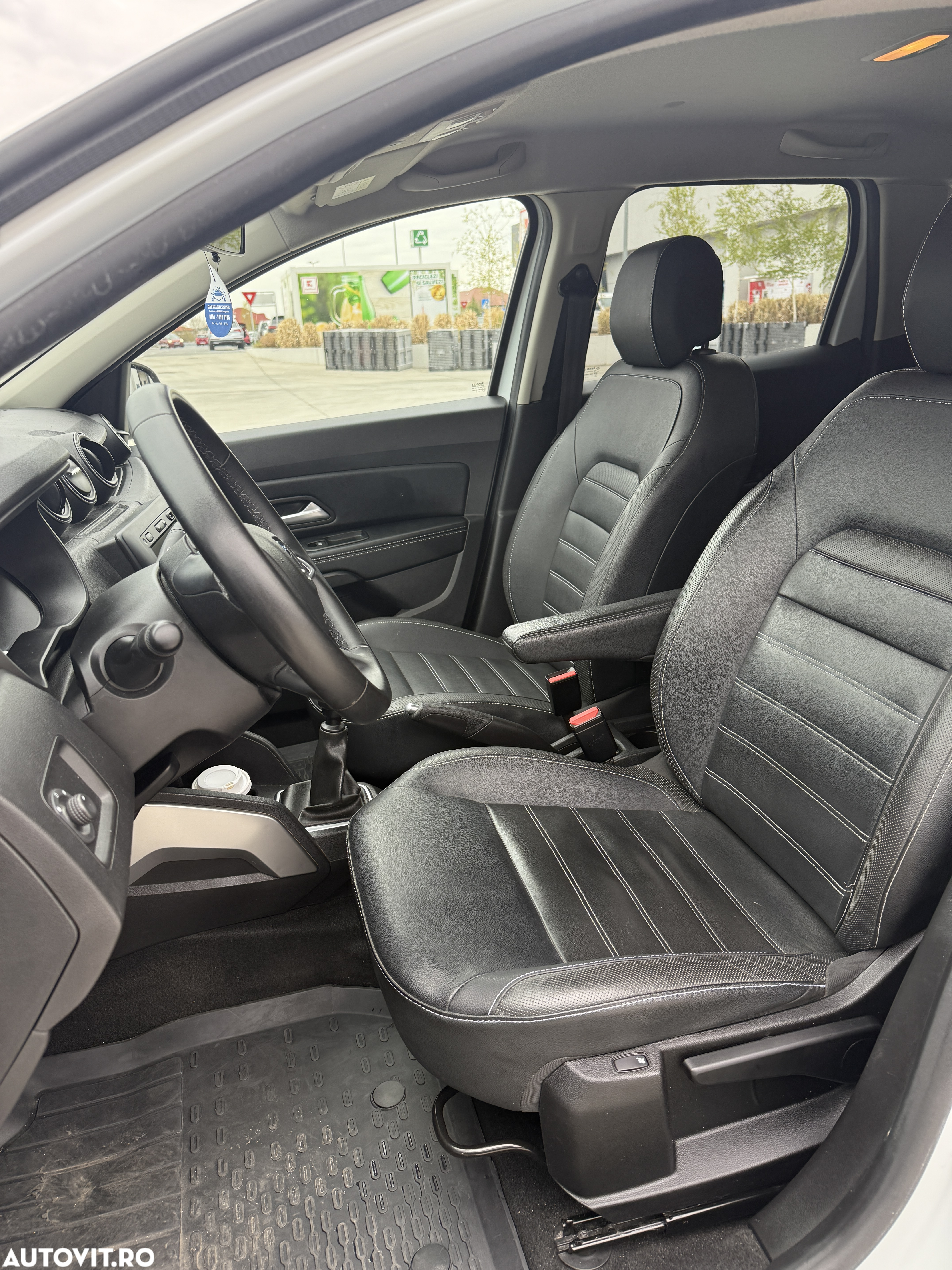Dacia Duster TCe 130 GPF Prestige - 12