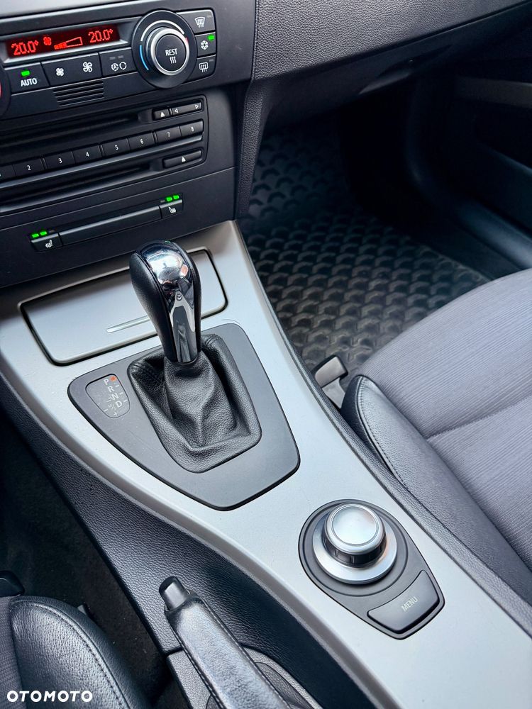 BMW Seria 3 325i - 11