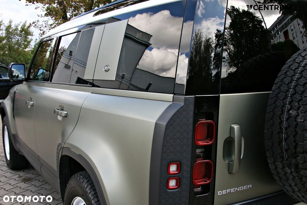 Land Rover Defender 2.0 D240 - 8