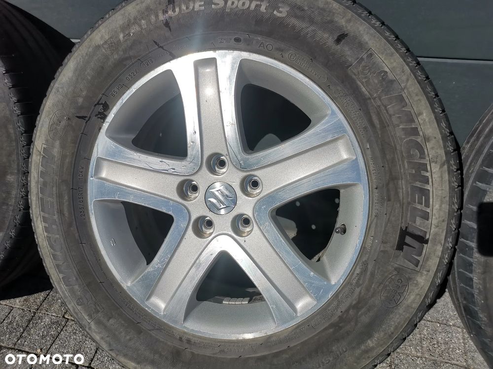 Koła Suzuki Vitara Felgi Aluminiowe 5X114.3 6.5X17 ET45 - 6