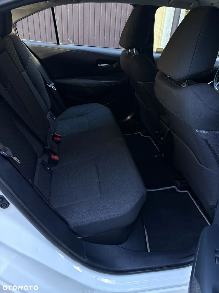 Toyota Corolla - 13