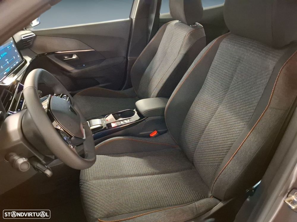 Peugeot e-2008 54 kWh Style - 11