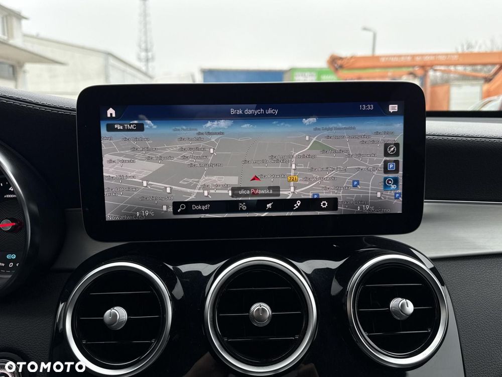 Mercedes-Benz GLC - 24