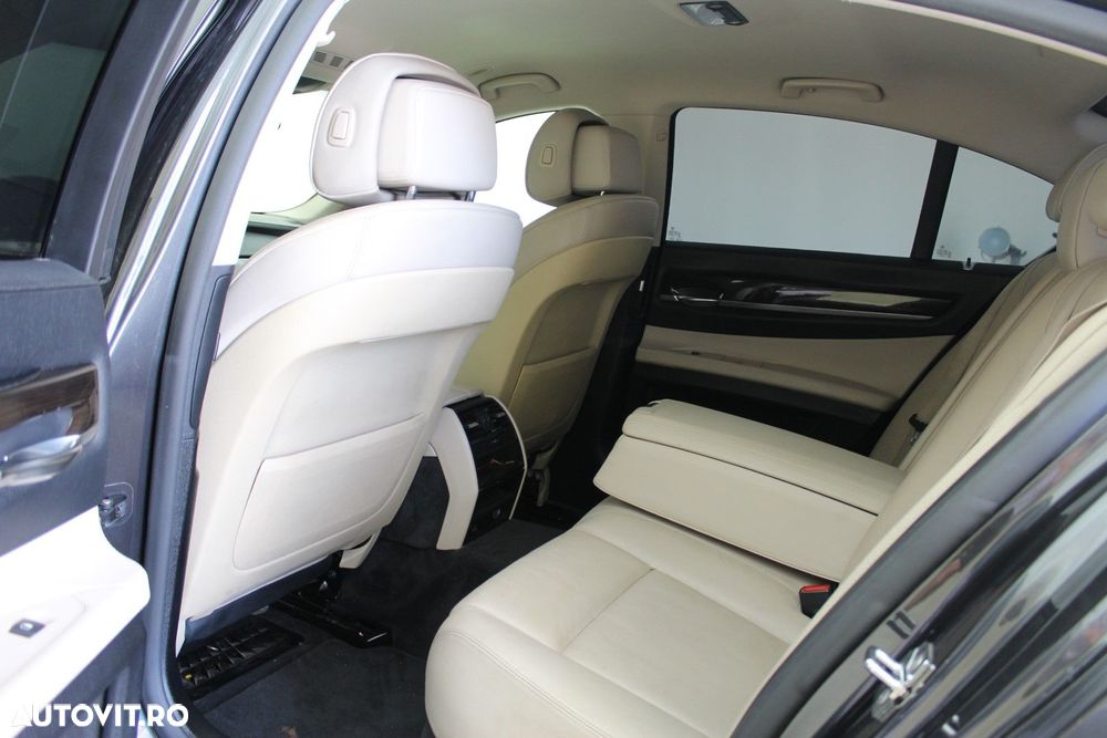 BMW Seria 7 - 9
