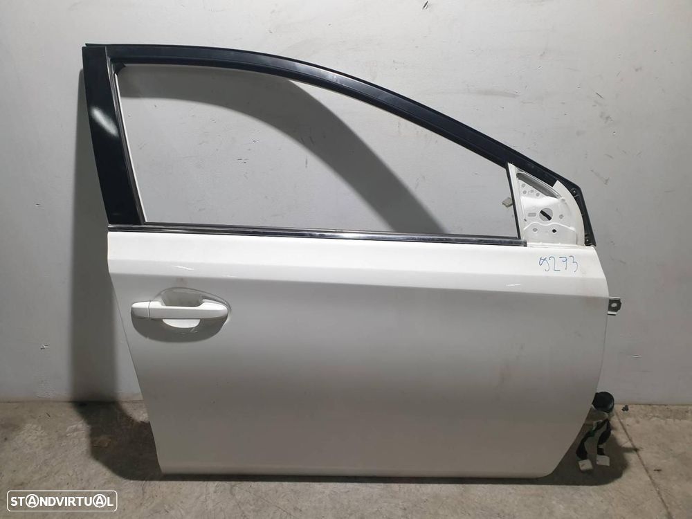 PORTA FRENTE DIREITA TOYOTA AURIS E18 - 1