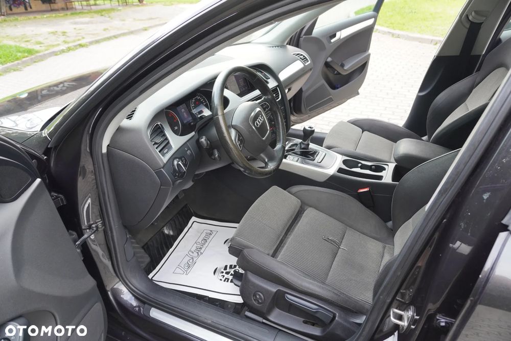 Audi A4 Avant 2.0 TDI - 15