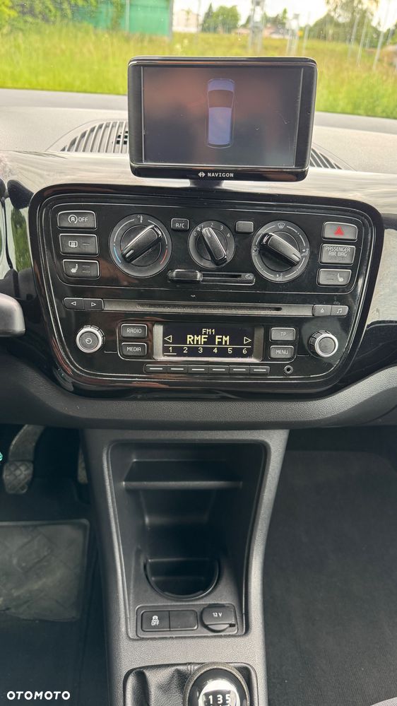 Volkswagen up! - 16
