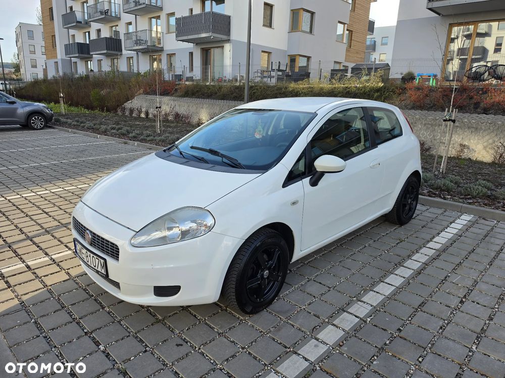 Fiat Grande Punto - 10