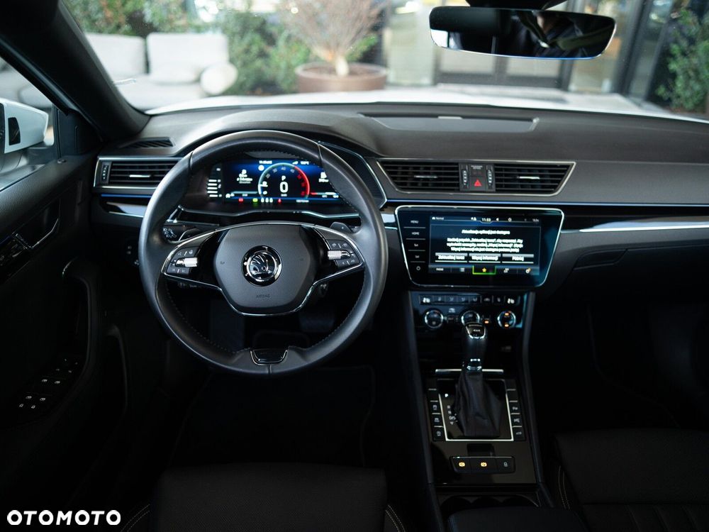 Skoda Superb 2.0 TDI SCR 4x4 L&K DSG - 16