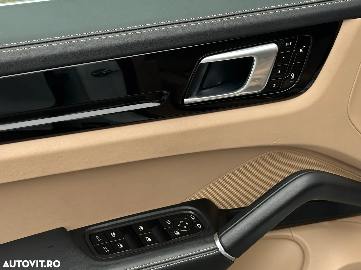 Porsche Cayenne - 18