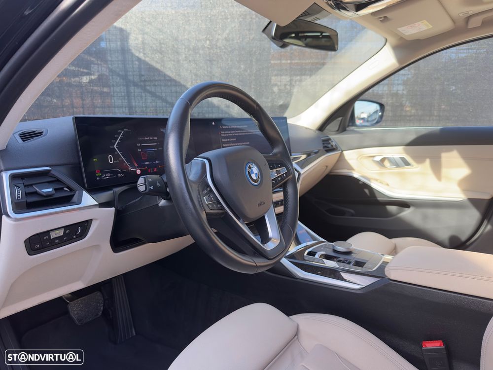 BMW 320 e Touring Aut. Luxury Line - 7
