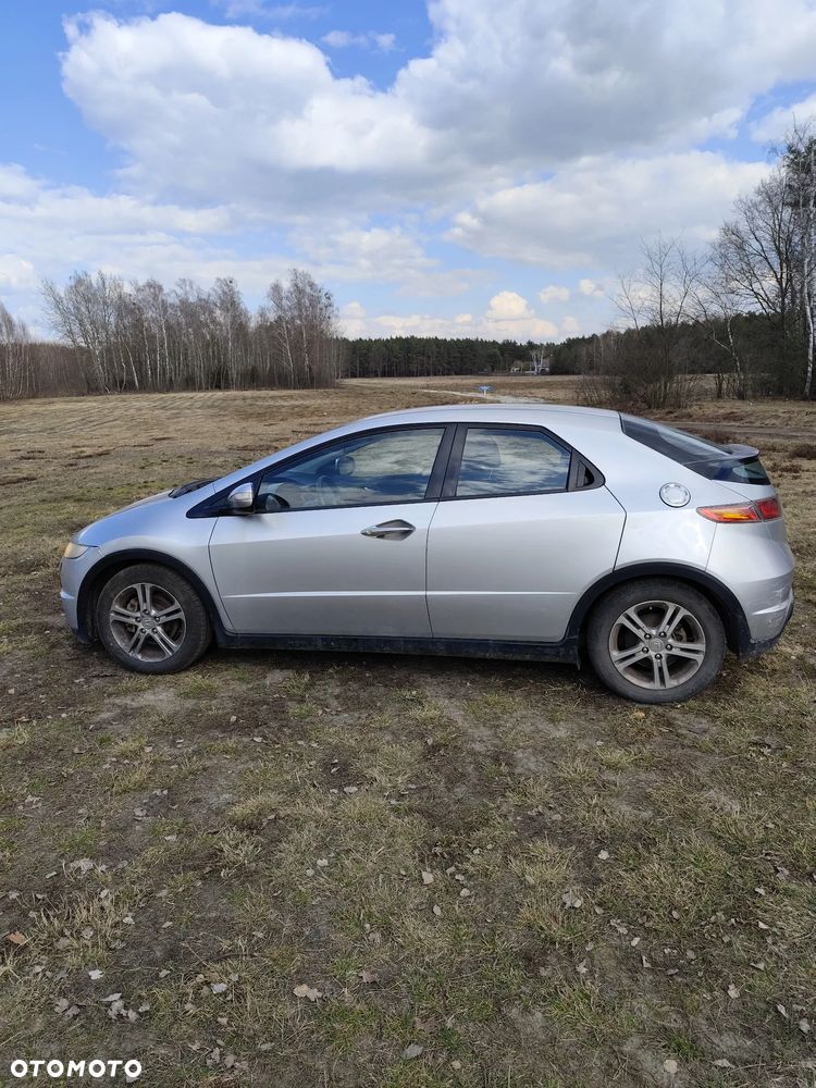 Honda Civic 1.8 Comfort - 8