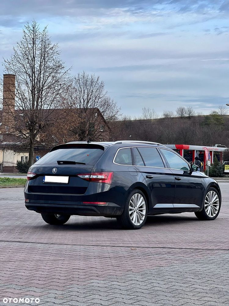 Skoda Superb 2.0 TDI L&K DSG - 4