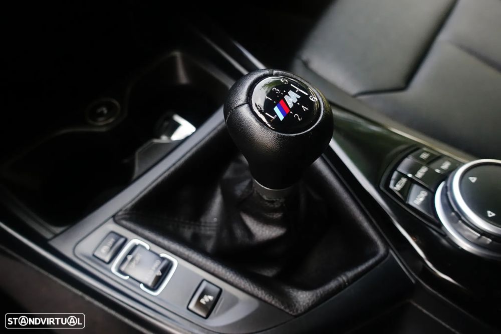 BMW 116 d Pack M - 40