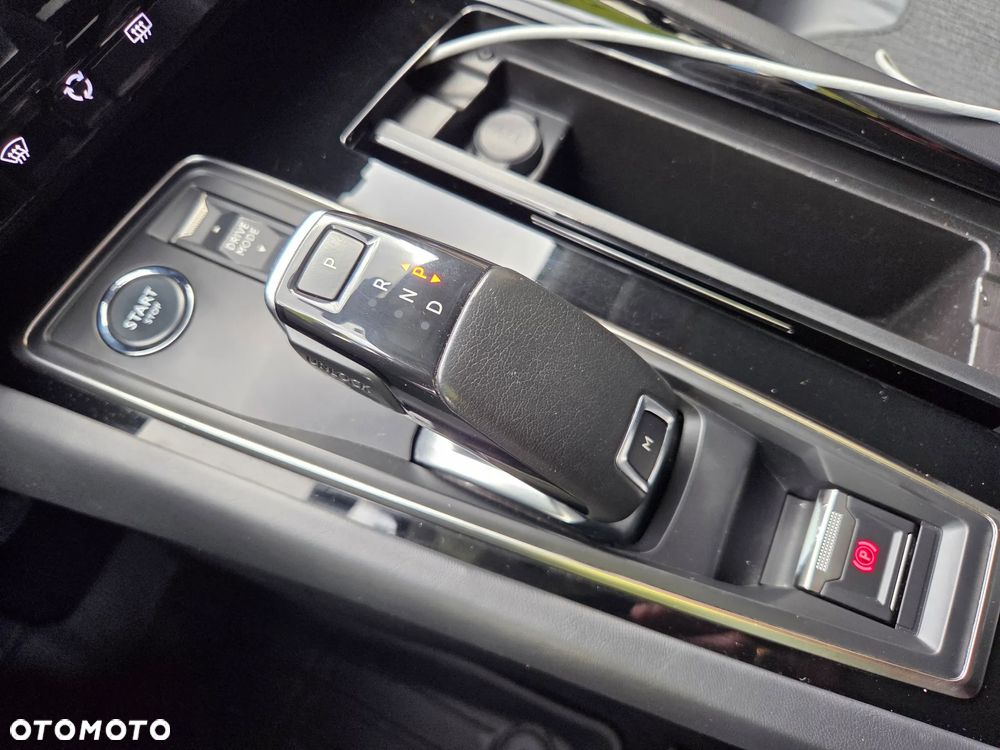 Peugeot 508 BlueHDi 130 EAT8 Allure - 31