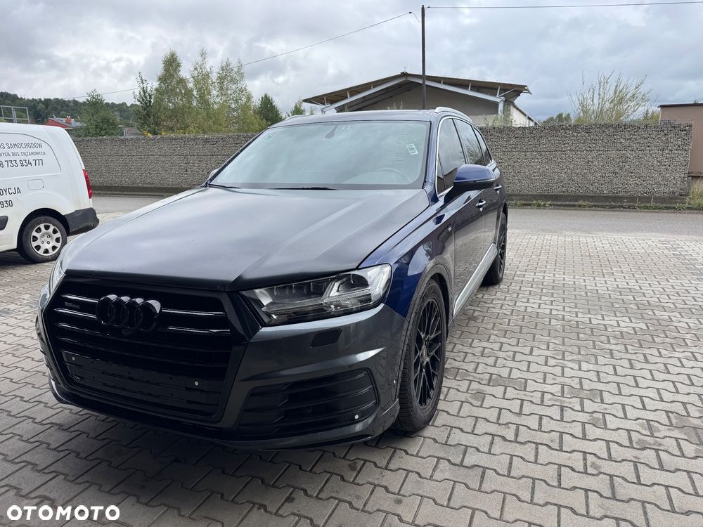 Audi Q7 3.0 TFSI Quattro Tiptronic - 1