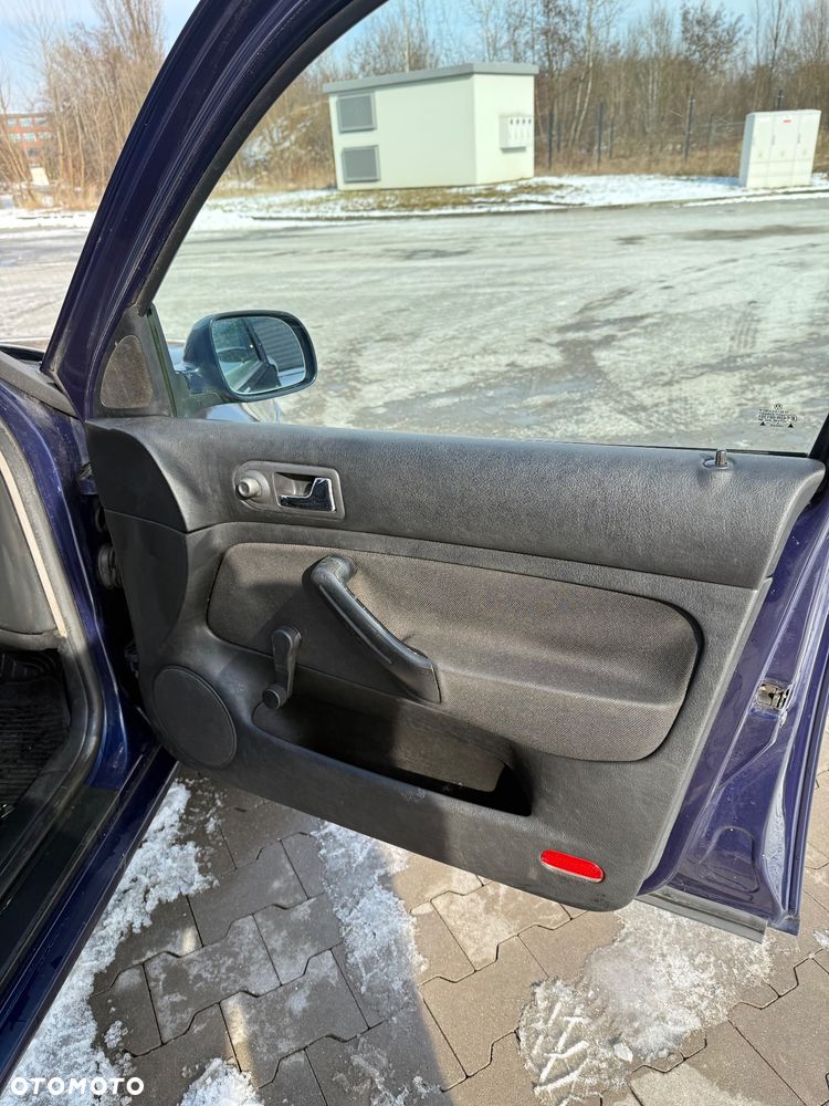 Volkswagen Golf - 26