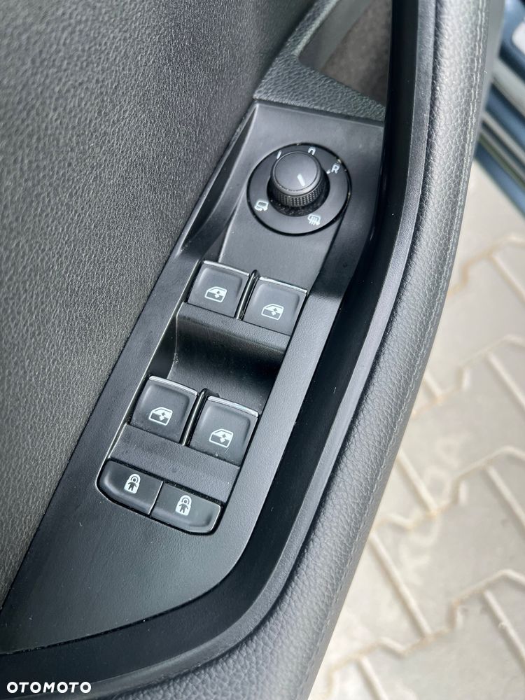 Skoda Superb 2.0 TDI 4x4 DSG Premium Edition - 25