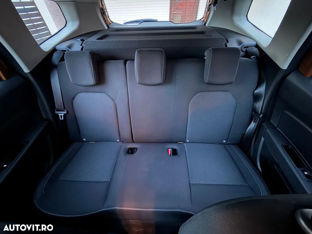 Dacia Duster 1.5 Blue dCi 4WD Essential - 15