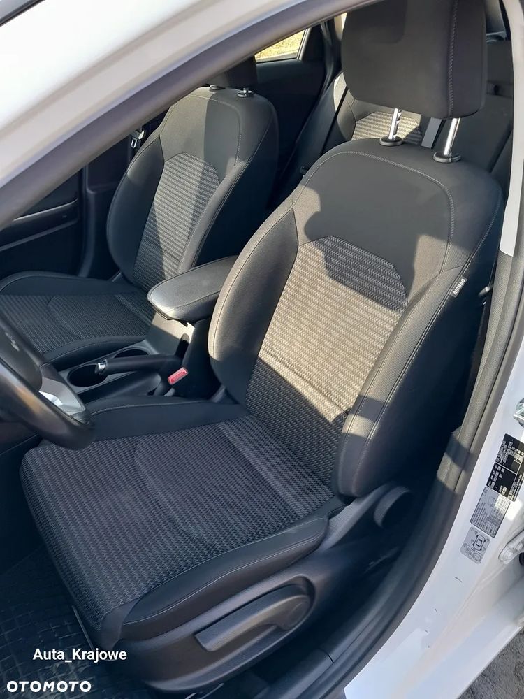 Kia Ceed 1.5 T-GDI M - 23