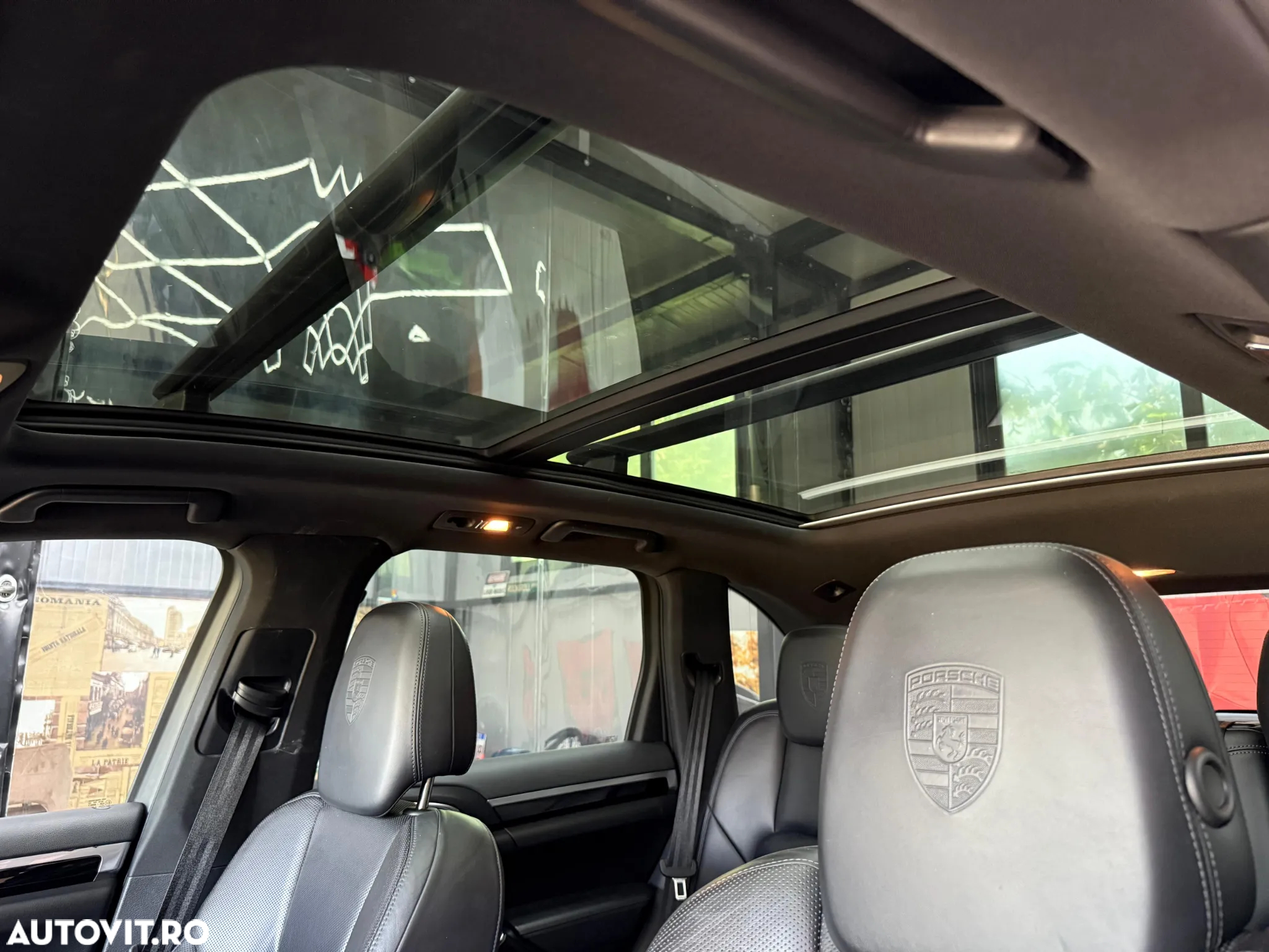 Porsche Cayenne 3.0 L - 26