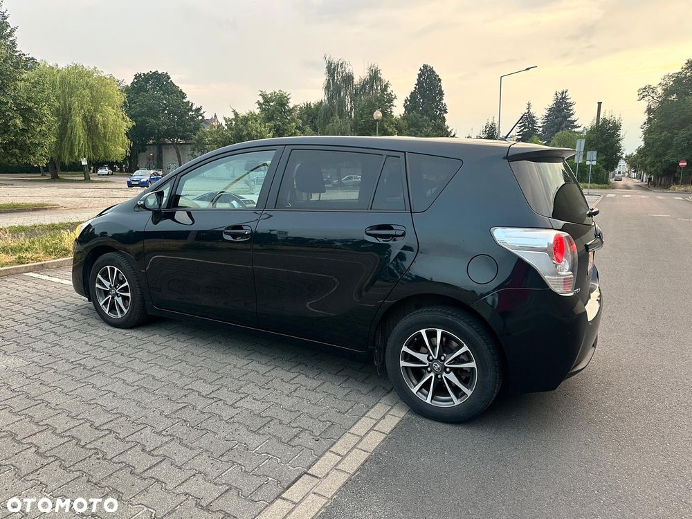 Toyota Verso - 3