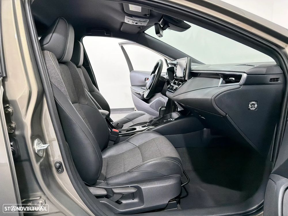 Toyota Corolla Touring Sports 1.8 Hybrid Exclusive - 39