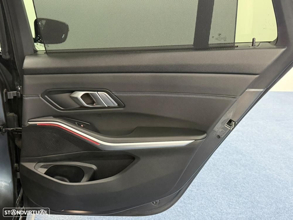 BMW 320 d Pack M Auto - 43