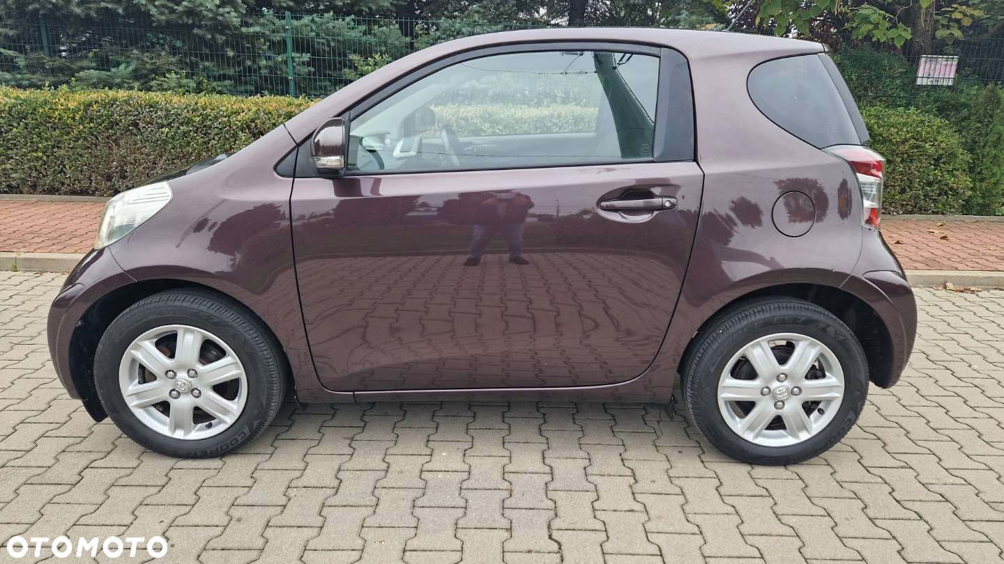 Toyota iQ 1.0 Sol - 10