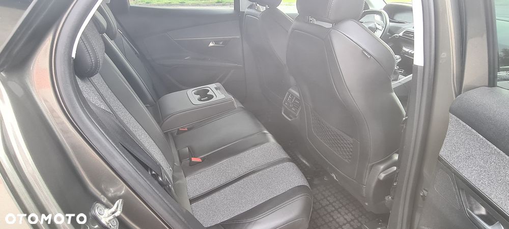 Peugeot 3008 - 27