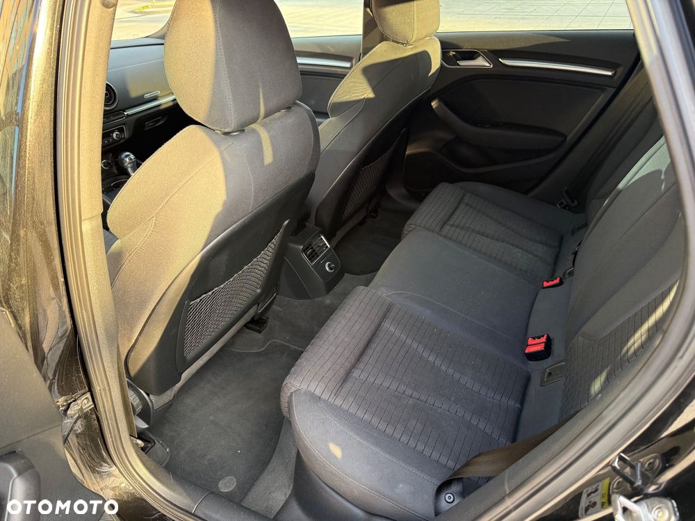 Audi A3 Sportback 1.5 TFSI Sport S tronic - 11