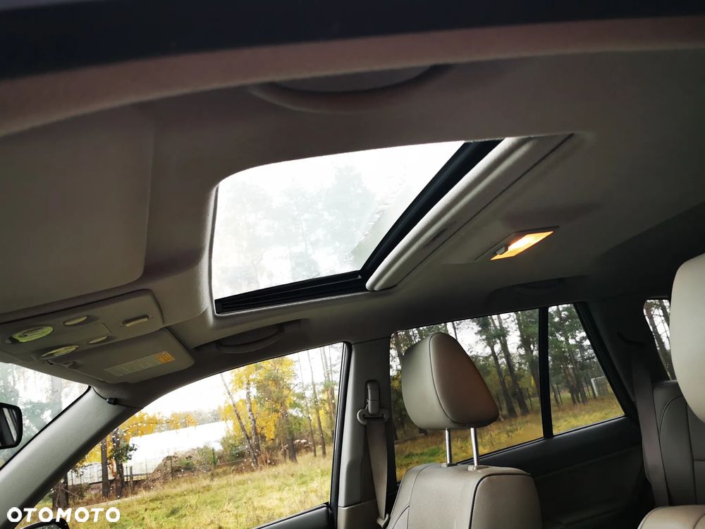 Suzuki Grand Vitara 2.0 20th Anniversary - 12