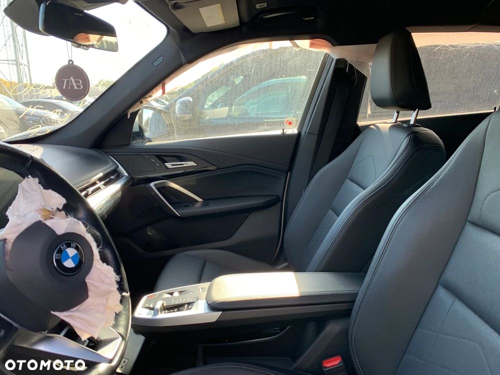 BMW X1 - 10