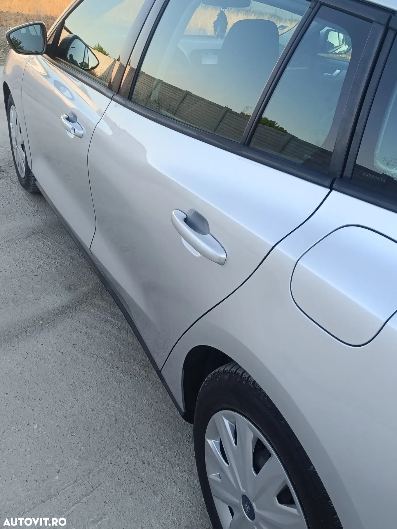 Ford Focus 1.5 EcoBlue Connected - 4