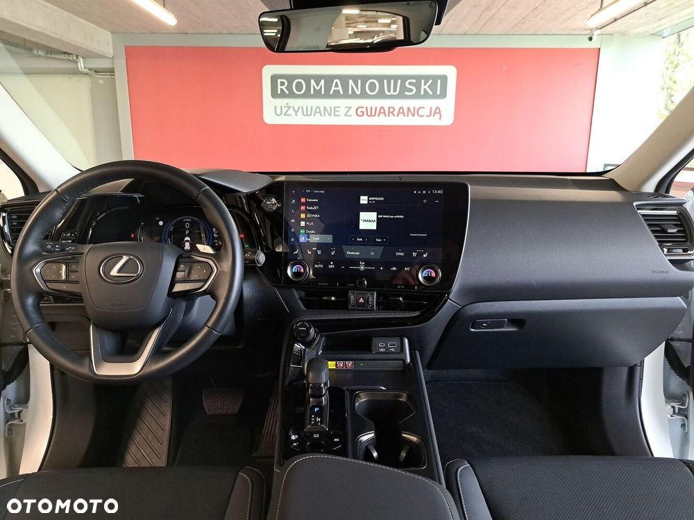 Lexus NX 350h Prestige AWD - 19