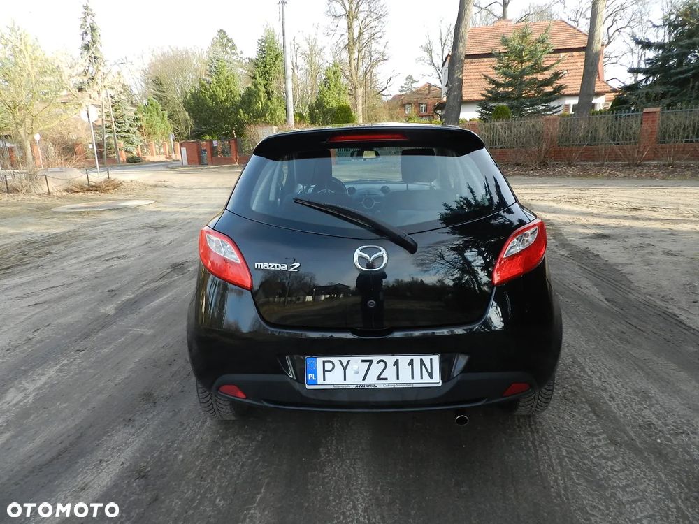 Mazda 2 - 18