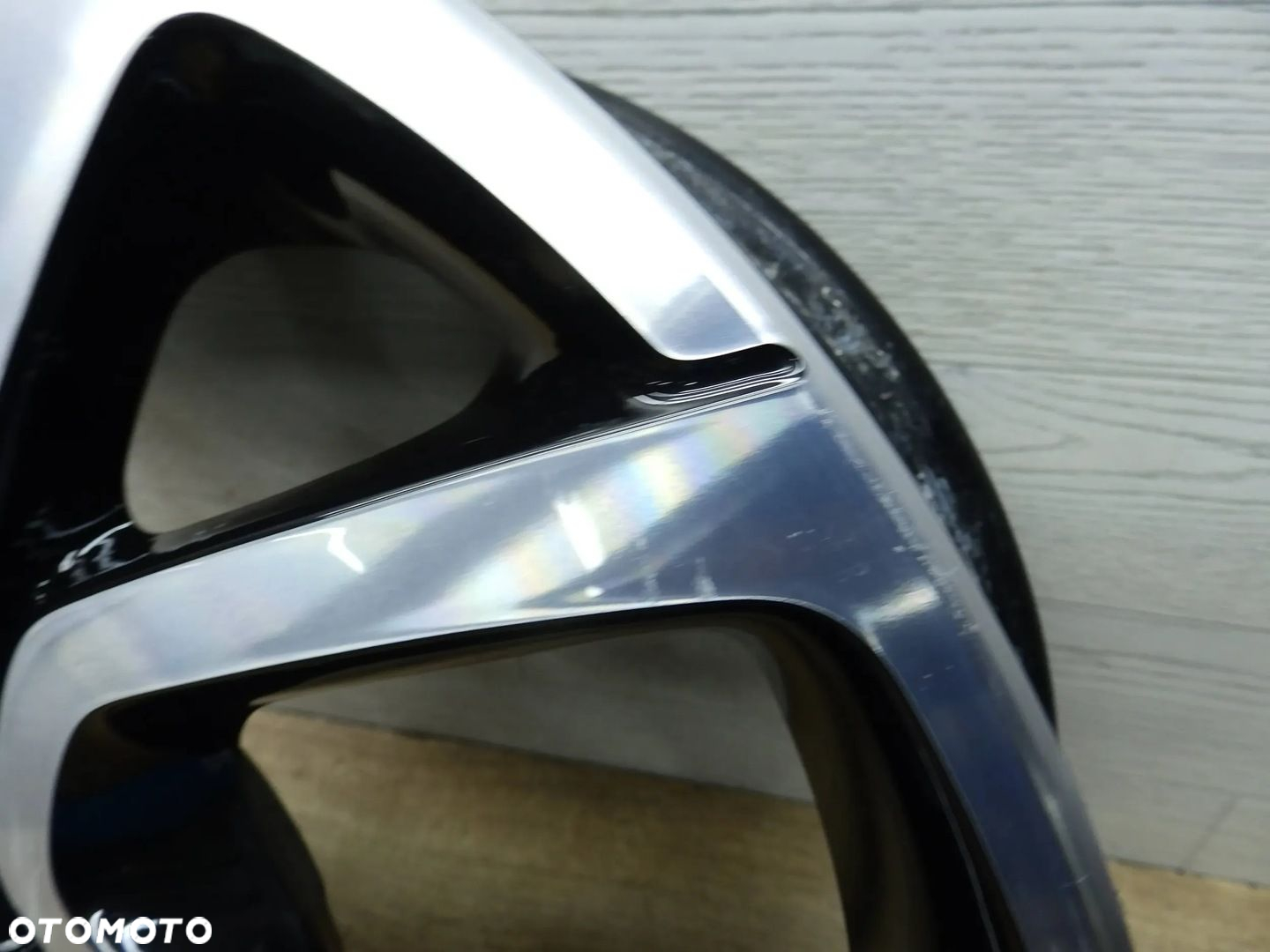 Felga Peugeot 108 Citroen C1 4.5Jx15 CH4-35 Et35 4x100 - 8
