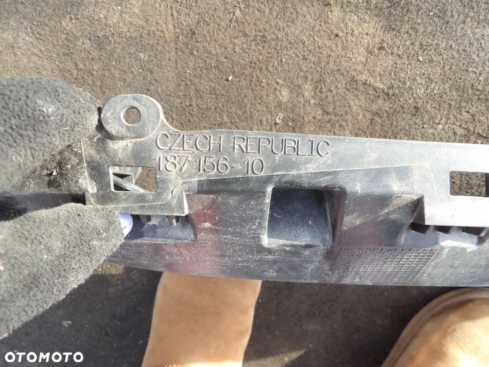 BMW - G11,G12 - ŻALUZJA , ROLETA . KIEROWNICA POWIETRZA - 187156-10 - 2