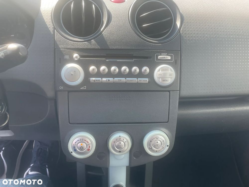 Mitsubishi Colt - 8