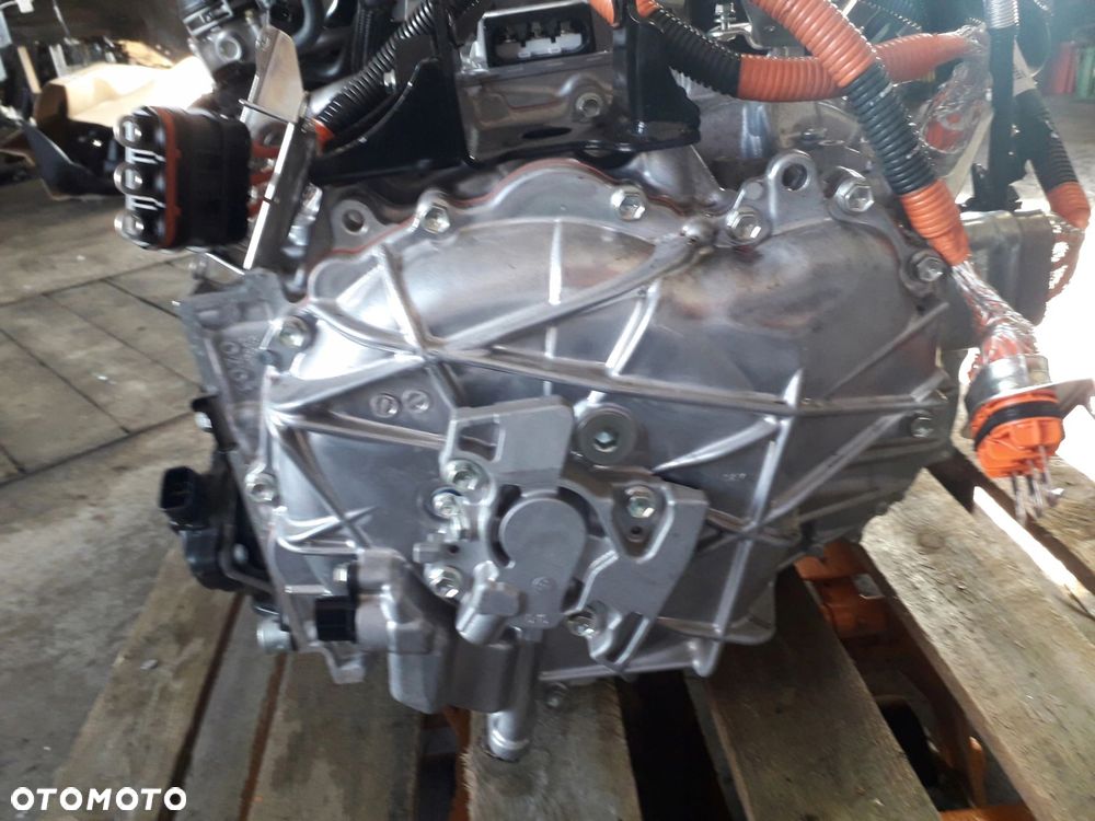 Toyota Auris II LIFT 1,8 hybryda skrzynia NOWA - 6