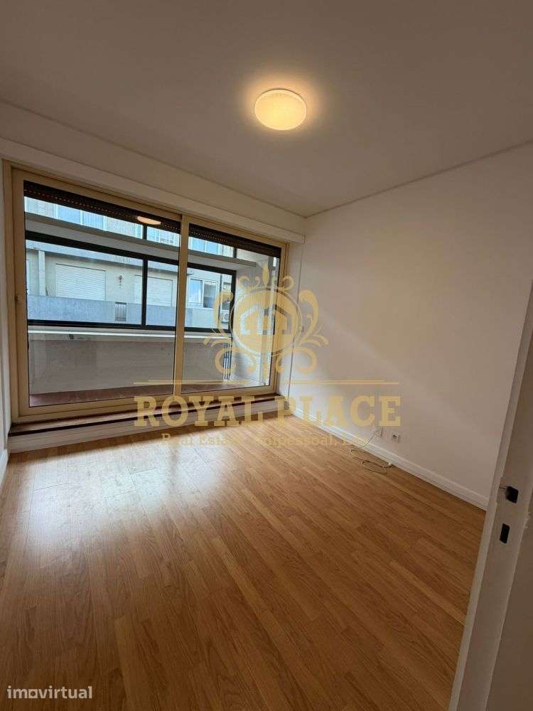Apartamento T3 Duplex, Santa Maria da Feira - Grande imagem: 4/17