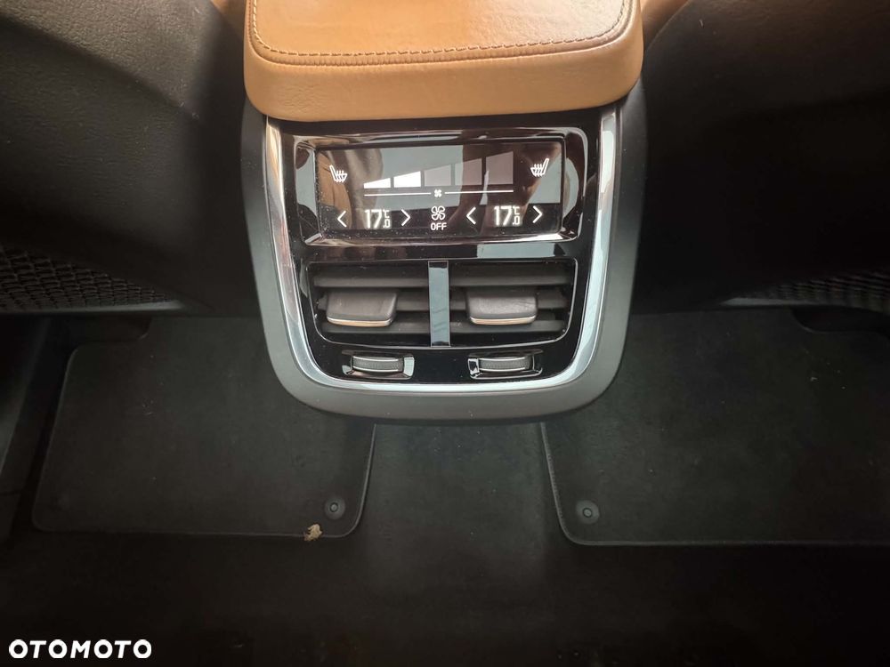 Volvo XC 90 D5 AWD Inscription 7os - 30
