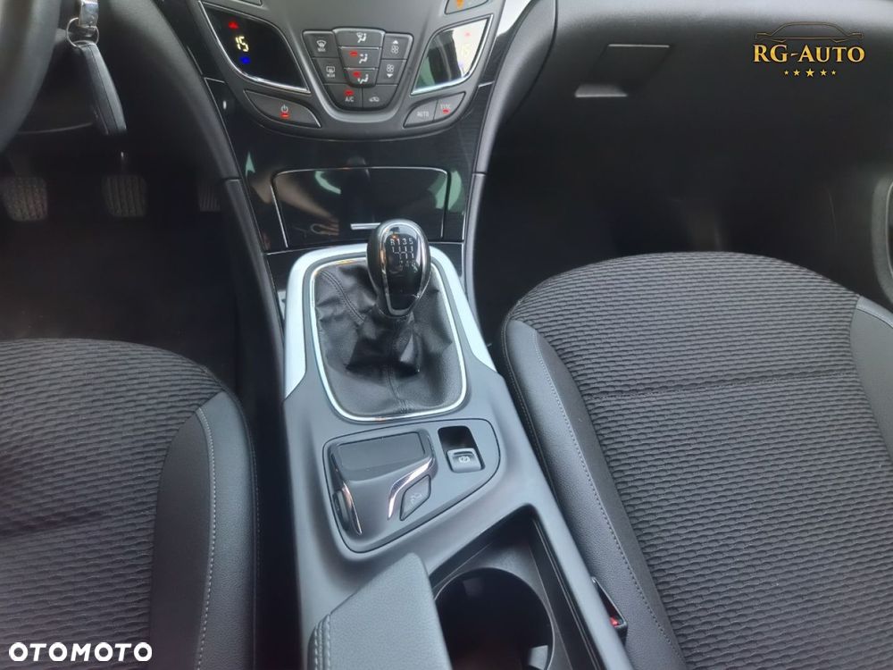 Opel Insignia - 29
