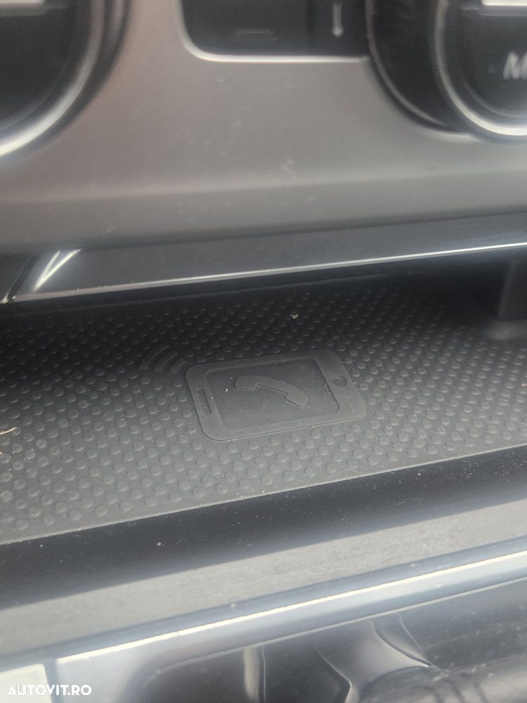 Volkswagen Passat 2.0 TDI DSG Comfortline - 10